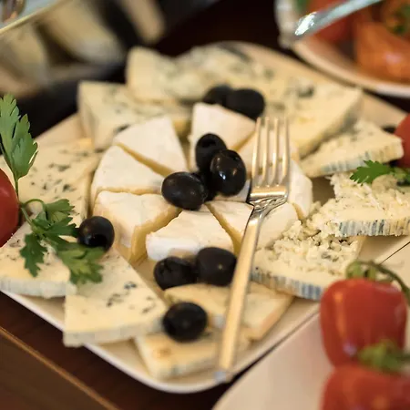 布罗池餐厅酒店