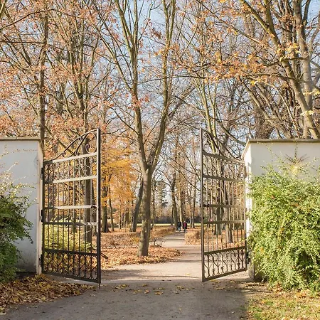 布罗池餐厅酒店