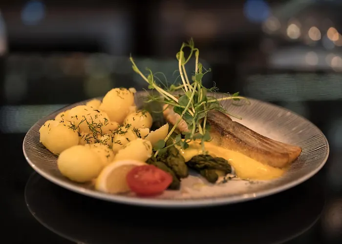 Hotel I Restauracja Brochów *