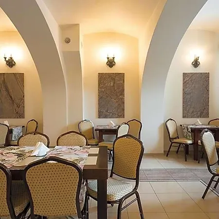 호텔 I Restauracja Brochow 브로츠와프