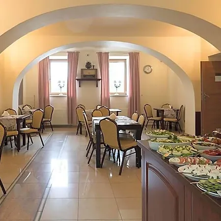 호텔 I Restauracja Brochow 브로츠와프