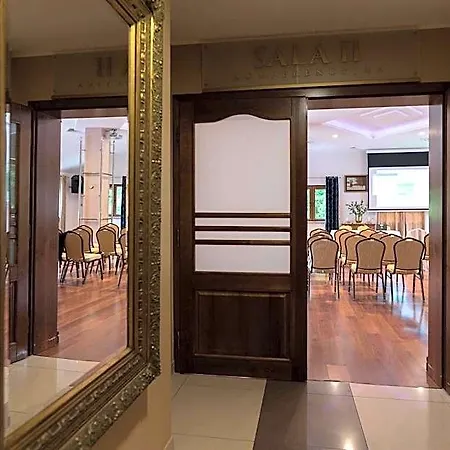Szálloda I Restauracja Brochow
